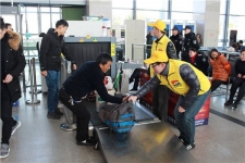 志愿者服務春運“暖冬行動”