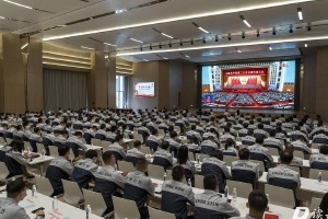 增底氣、強(qiáng)干勁！中國巨石黨員干部熱議黨的二十大報(bào)告